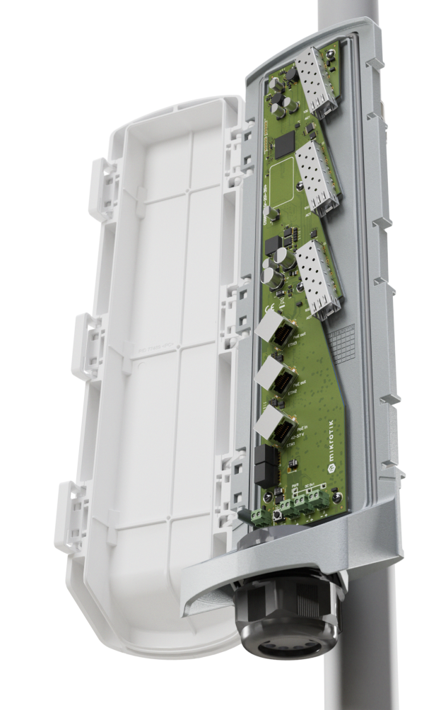 MikroTik GPERx6 MikroTik GPERx6 – razdelilnik hibridne optične in napajalne povezave