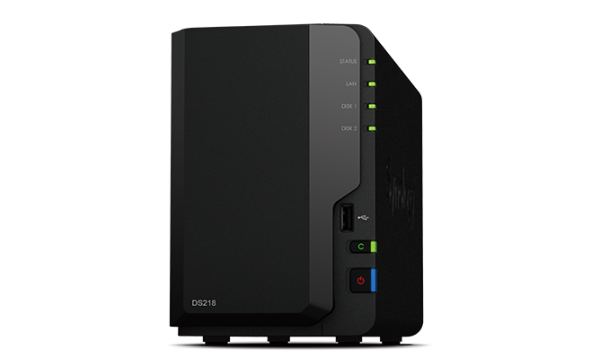 Synology DS218 EOL Synology DS218 – 2-režni NAS za dom in manjšo pisarno (EOL)