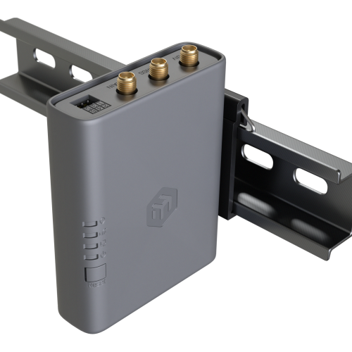 MikroTik KNOT Embedded LTE4 MikroTik KNOT Embedded LTE4 – industrijska LTE/BLE/GNSS povezljivost