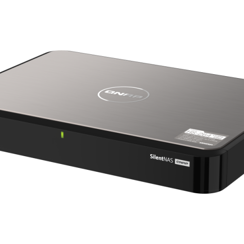 QNAP NAS HS-264-8G QNAP HS-264-8G – tih domači NAS z dvojnim HDMI 2.0 4K izhodom