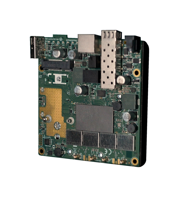 MikroTik L23UGSR-5HaxD2HaxD MikroTik L23UGSR-5HaxD2HaxD – modularni zunanji Wi‑Fi 6 usmerjevalnik