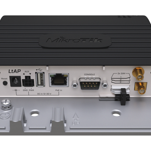 MikroTik LtAP LR8G LTE6 kit LtAP-2HnD&FG621-EA&LR8G MikroTik LtAP LR8G LTE6 kit – LTE Cat 6, LoRa in GPS naprava
