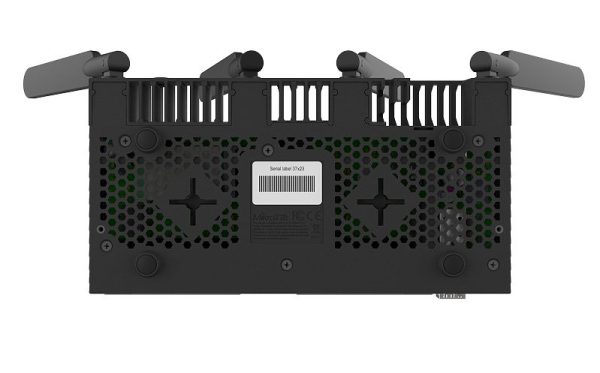 MikroTik RB4011iGS+5HacQ2HnD-IN – gigabitni Wi-Fi usmerjevalnik – dodatna slika 3 MikroTik RB4011iGS+5HacQ2HnD-IN – gigabitni Wi-Fi usmerjevalnik – dodatna slika 3