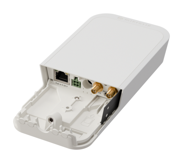 MikroTik wAP LR8G kit RBwAPR-2nD&R11e-LR8G MikroTik wAP LR8G kit – 2,4 GHz LoRa prehod z GPS