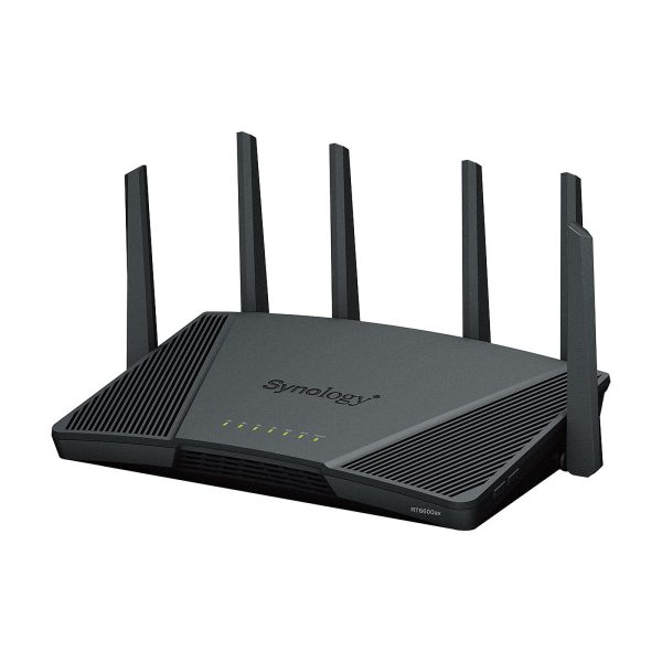 Synology RT6600ax Tri-Band Wi-Fi 6 Router Synology RT6600ax – tripasovni Wi-Fi 6 usmerjevalnik